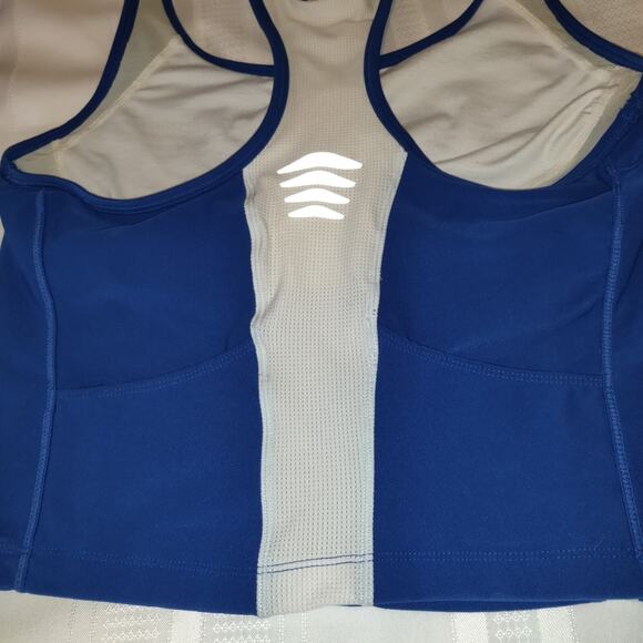 Nike Dri Fit Activewear Top BLUE & WHITE Back Reflectors Pockets Women's L 12-14 - Picture 6 of 15